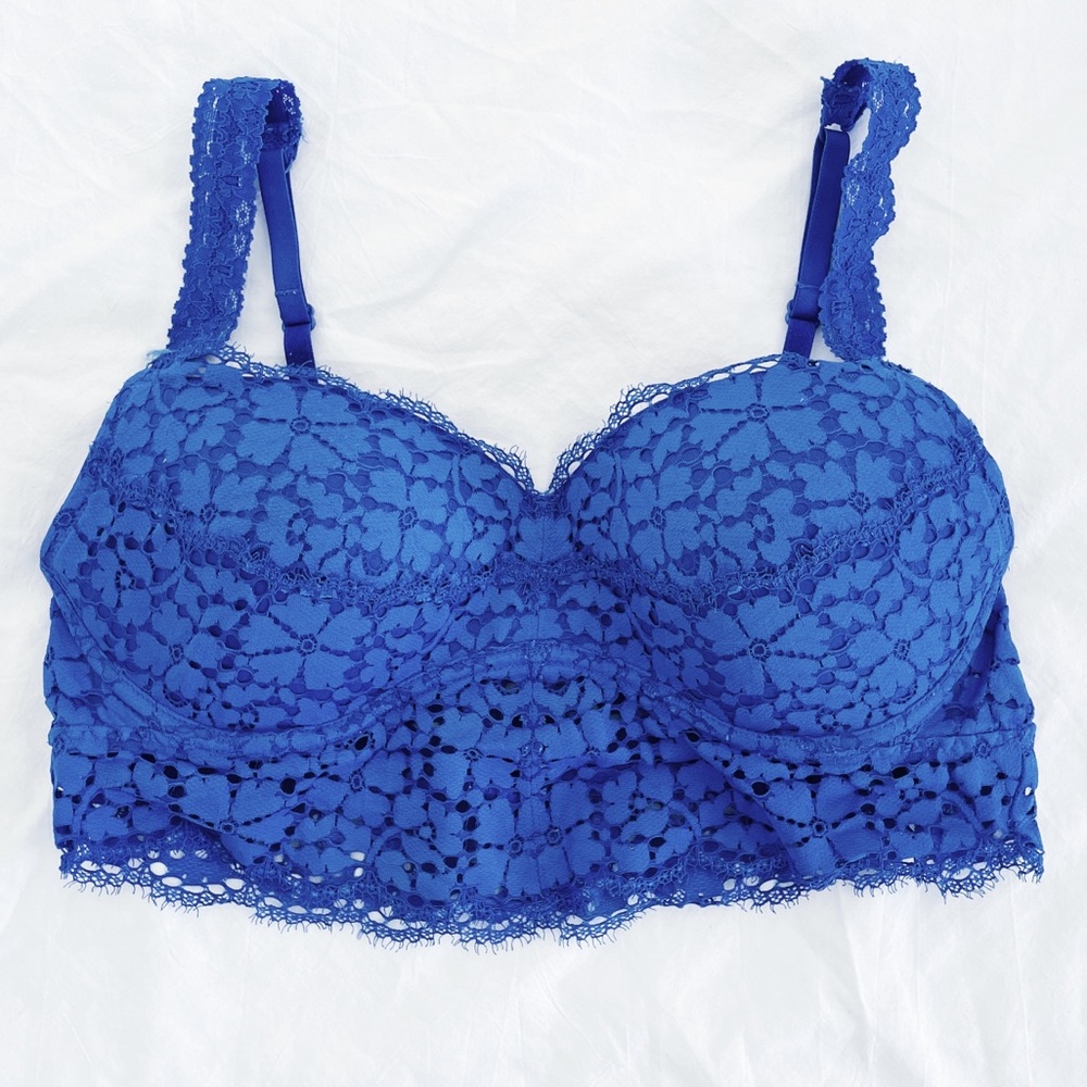 {PINK} Lace Underwire Bralette